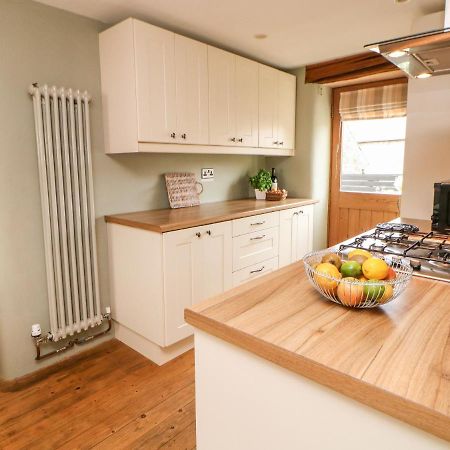 Kempshill Cottage Tideswell Exteriér fotografie